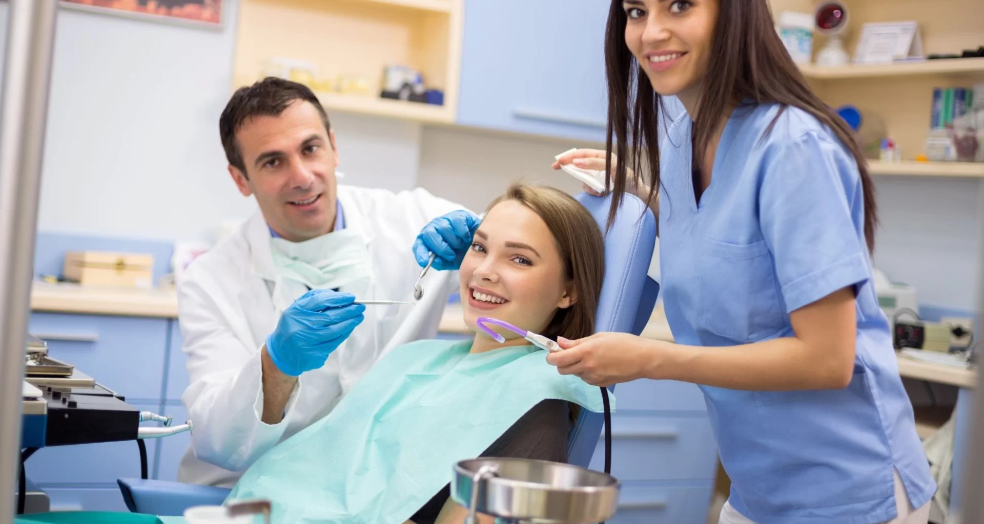 how to become a dental assistant